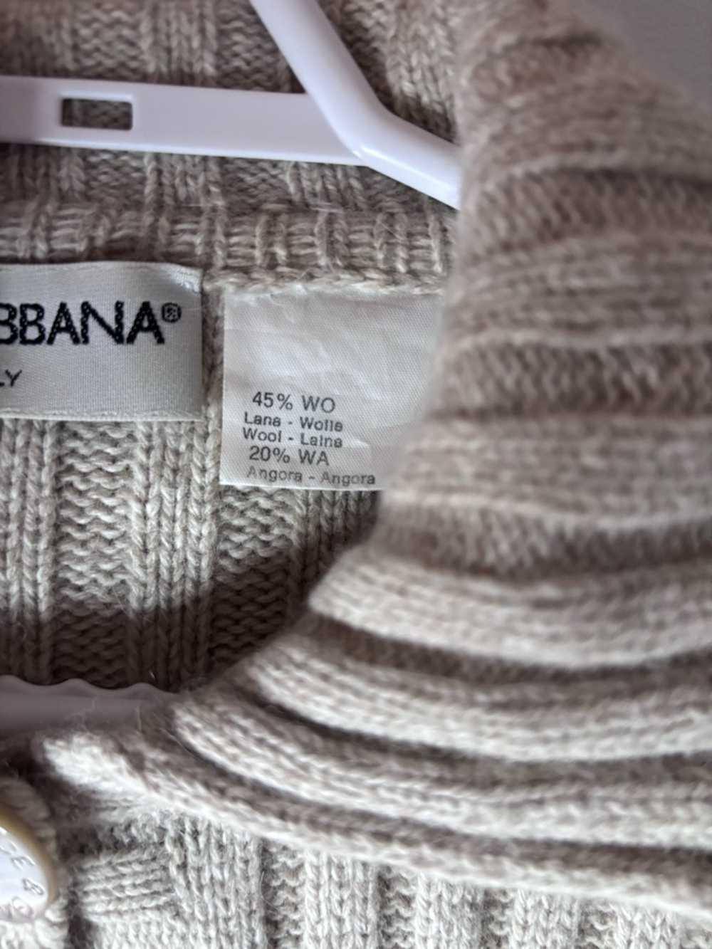 Dolce & Gabbana Beige Ribbed Button-Front Cardigan - Picture 6 of 7